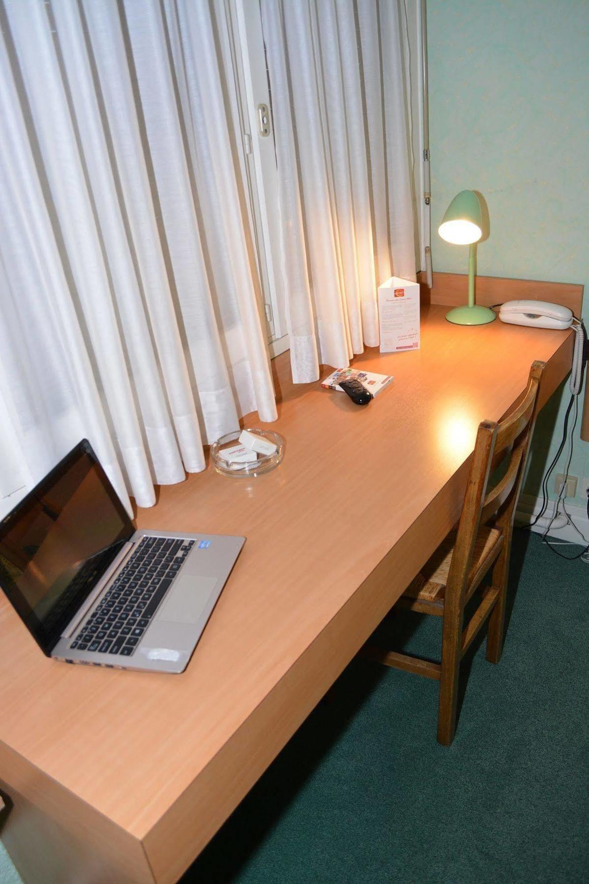 Hotel Le Lyon ブロン エクステリア 写真
